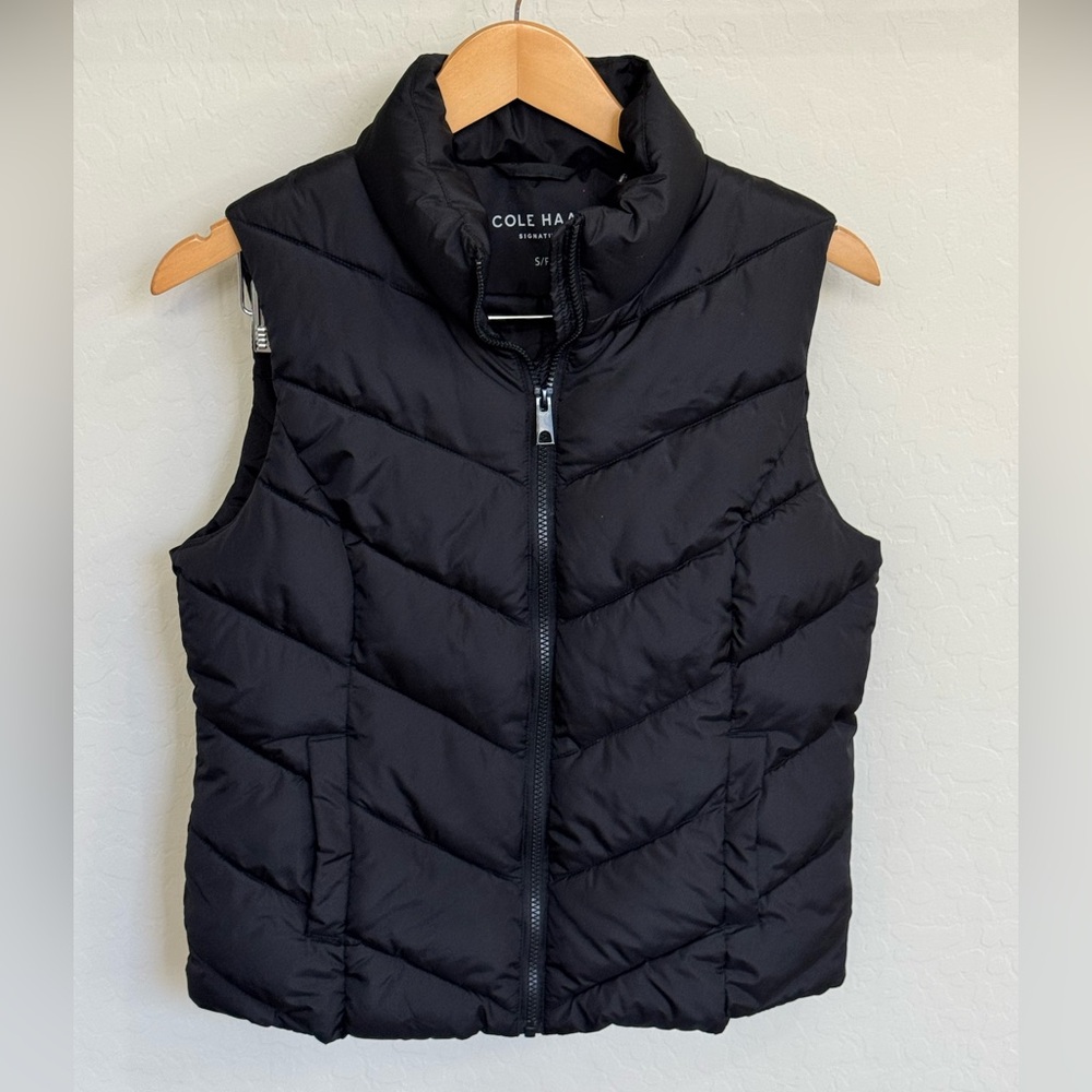 Cole Haan Women’s Black Signature Quilted Puffer Vest NWOT Size Small